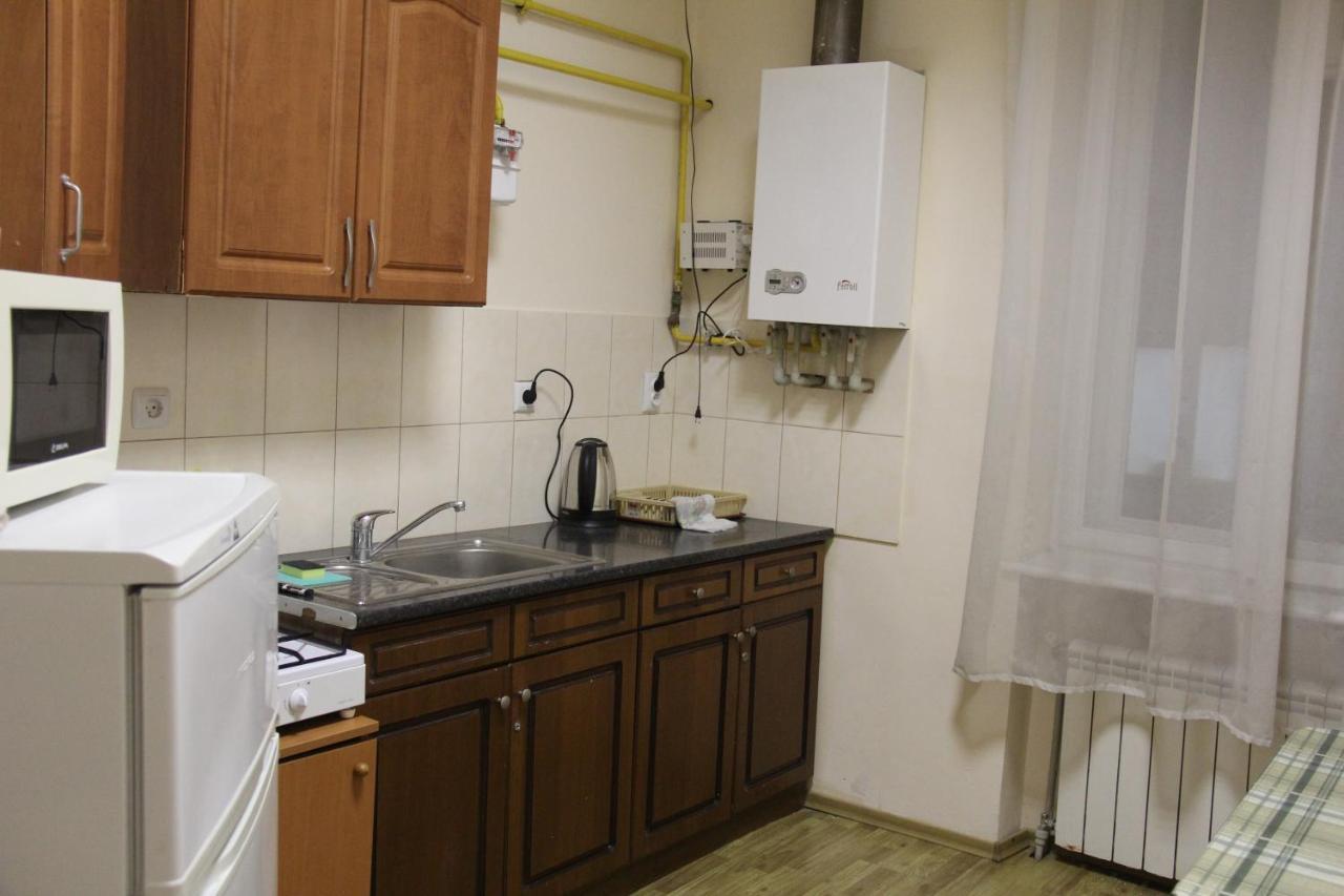Apartments Domovik ,Kirilla I Mefodiya, 5 Mukačevo Esterno foto