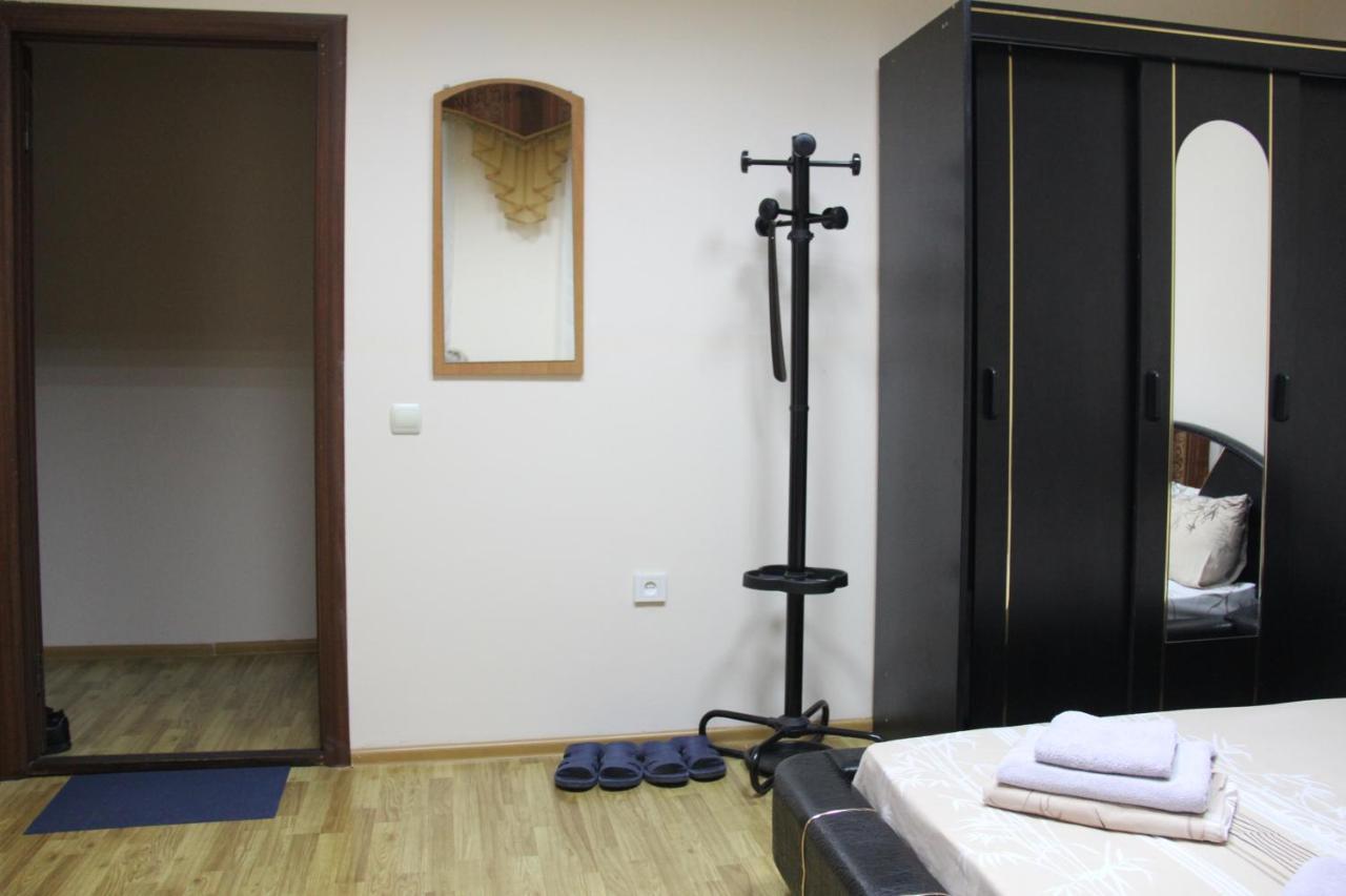 Apartments Domovik ,Kirilla I Mefodiya, 5 Mukačevo Esterno foto