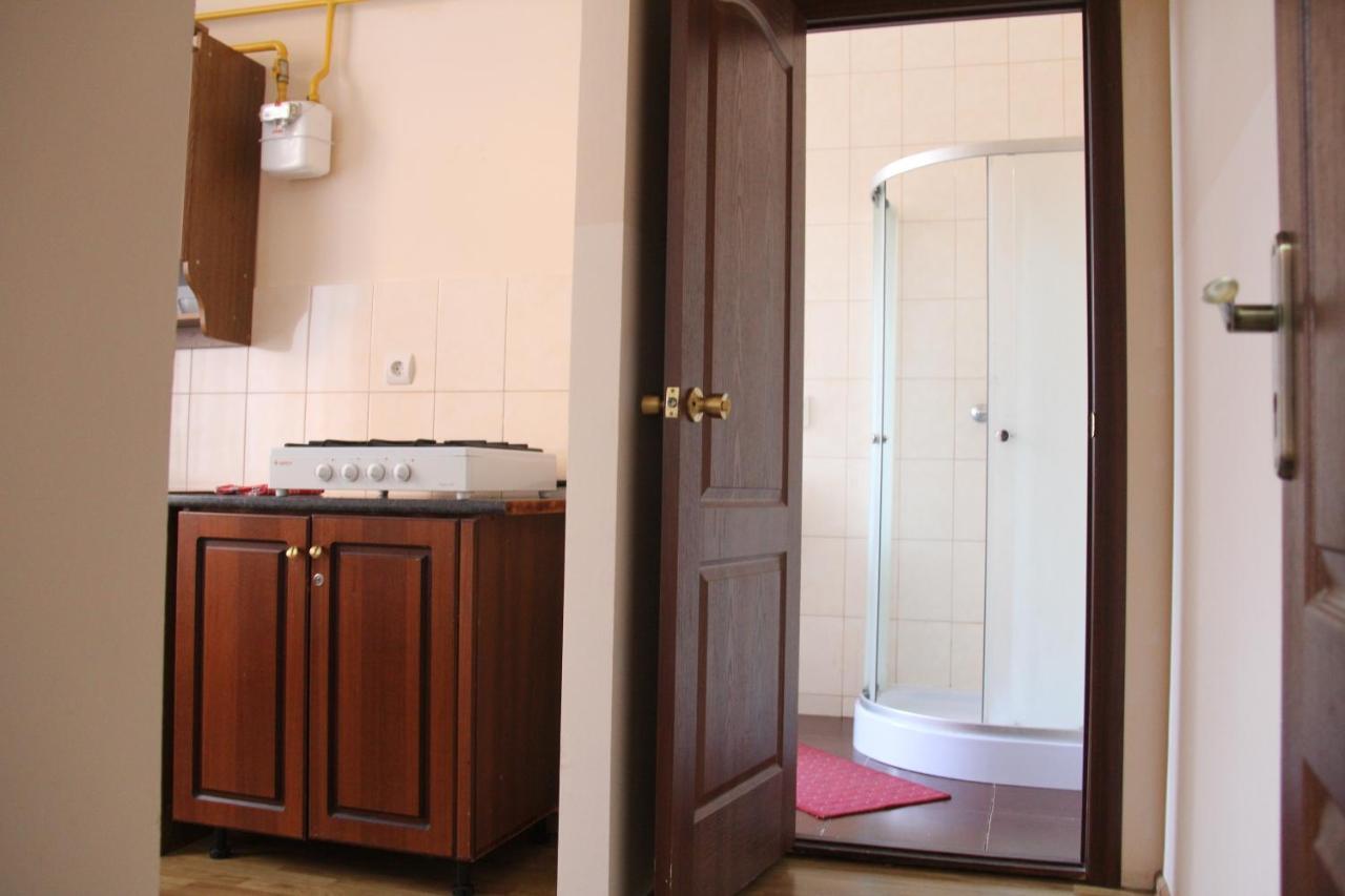 Apartments Domovik ,Kirilla I Mefodiya, 5 Mukačevo Esterno foto
