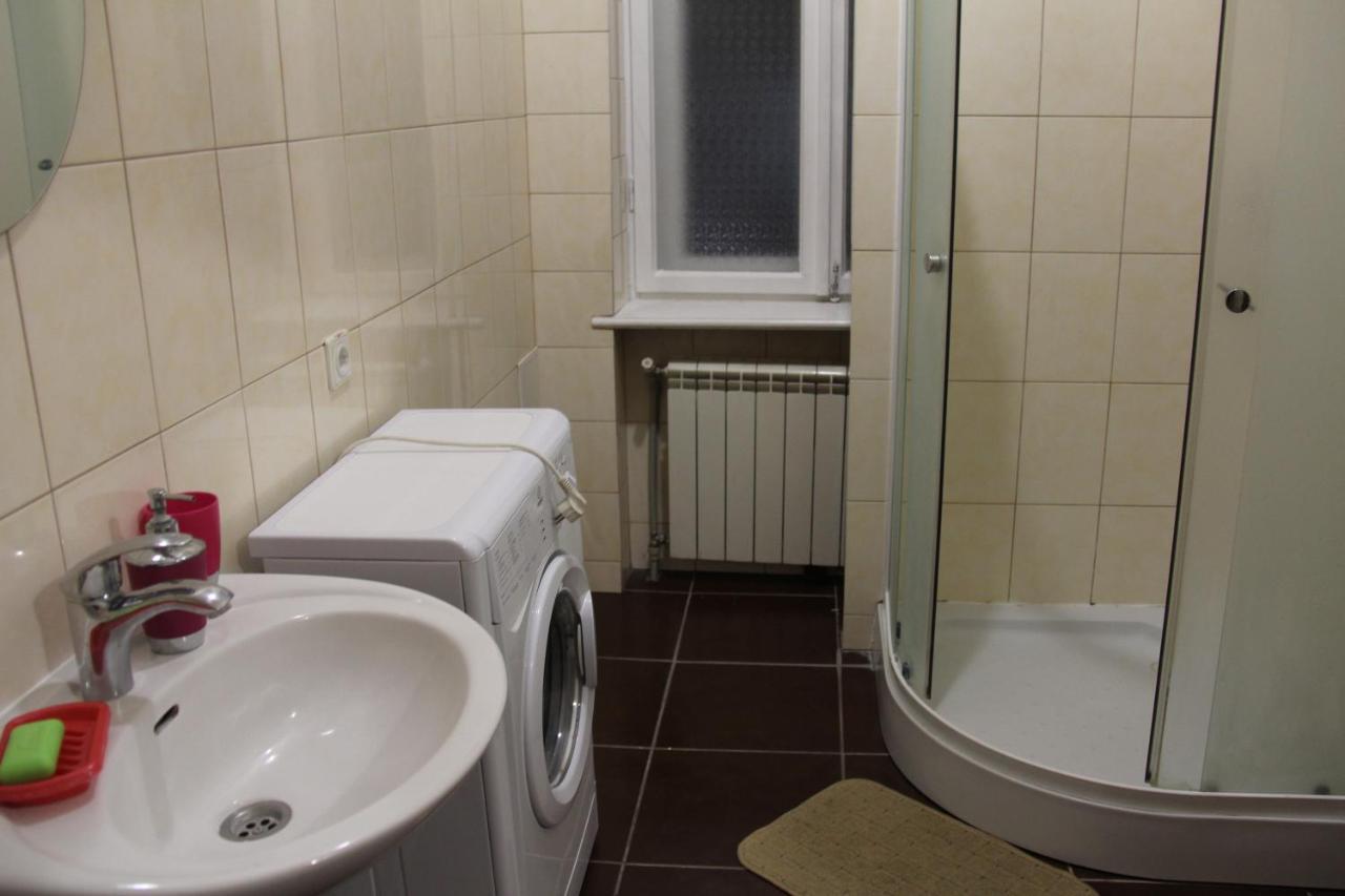 Apartments Domovik ,Kirilla I Mefodiya, 5 Mukačevo Esterno foto