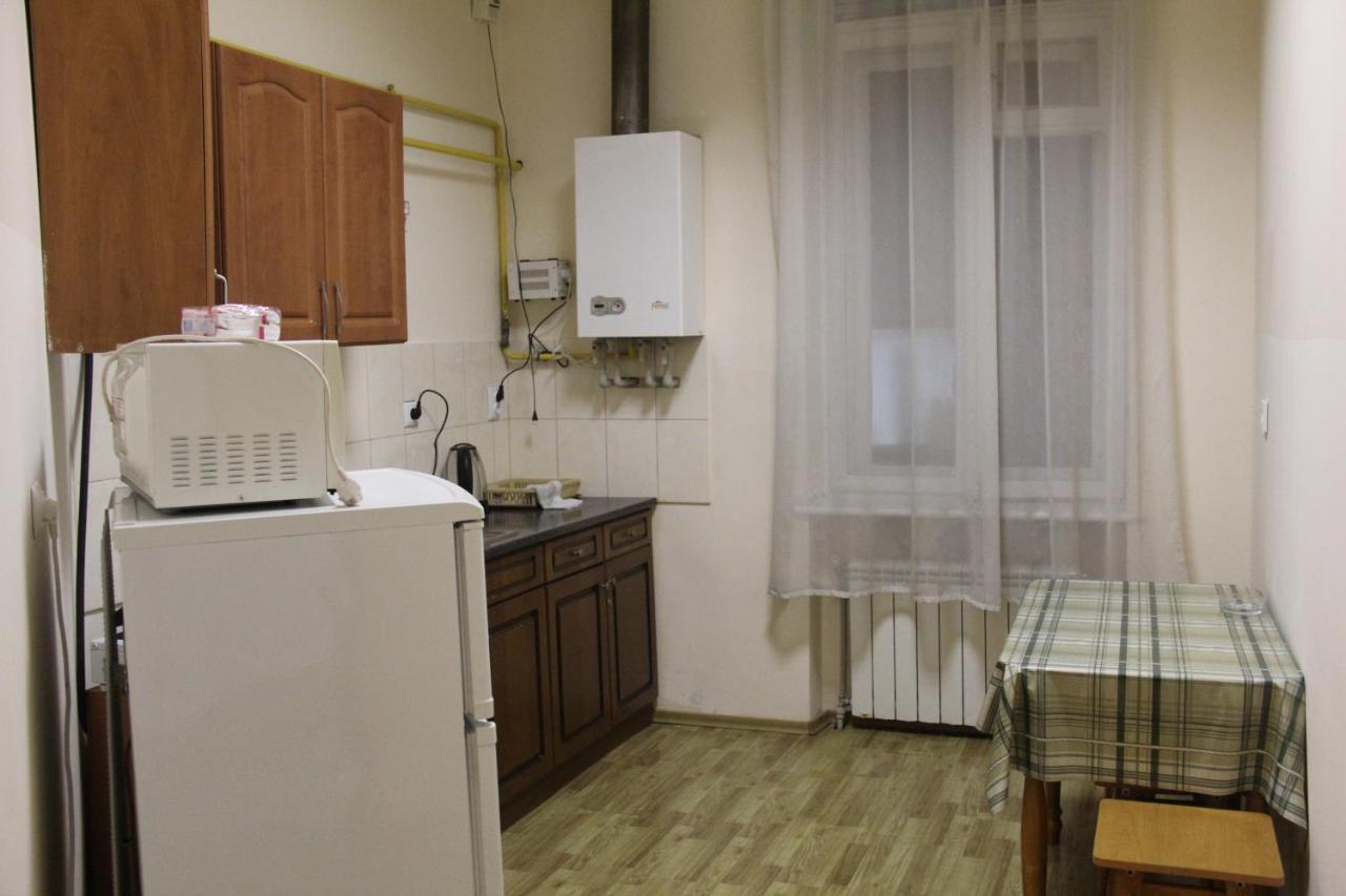Apartments Domovik ,Kirilla I Mefodiya, 5 Mukačevo Esterno foto