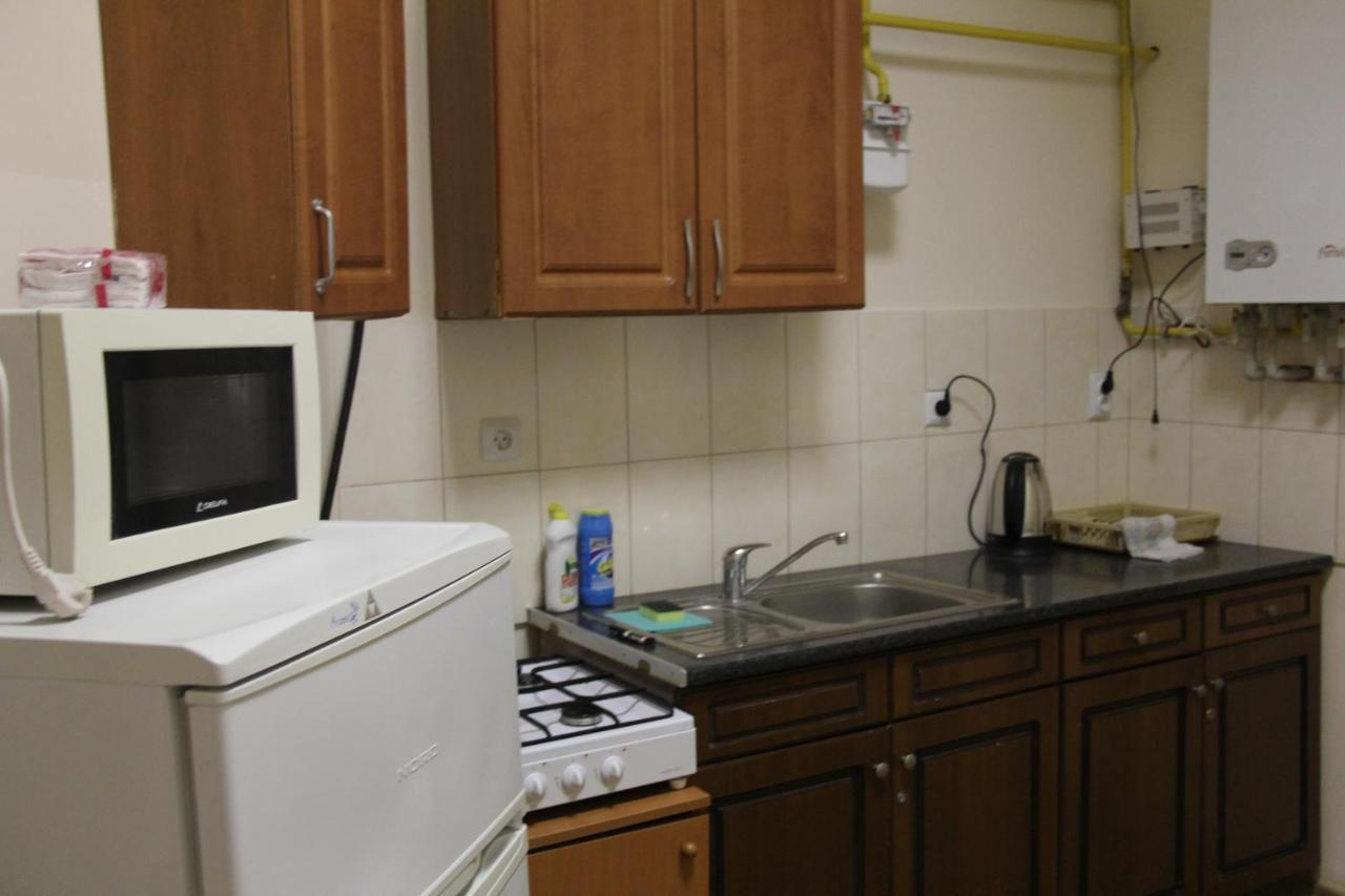 Apartments Domovik ,Kirilla I Mefodiya, 5 Mukačevo Esterno foto